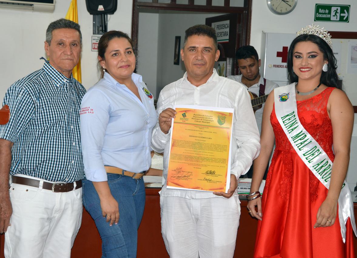 Luis Eli Trujillo, Alma Piedad Perea, Ernesto Yustres Lara y la Reina del Arroz Vicky Yulitza Palencia.